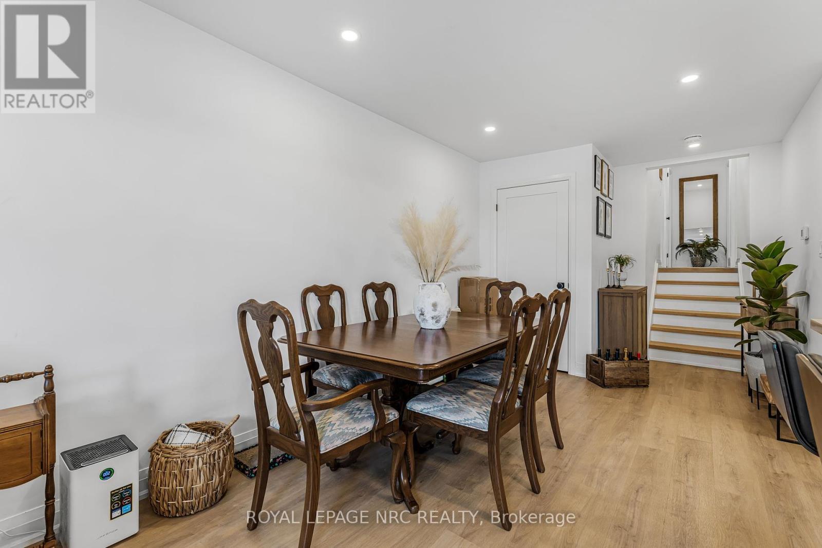 












200 ST AUGUSTINE DRIVE

,
St. Catharines (Secord Woods),




Ontario
L2P3P8

