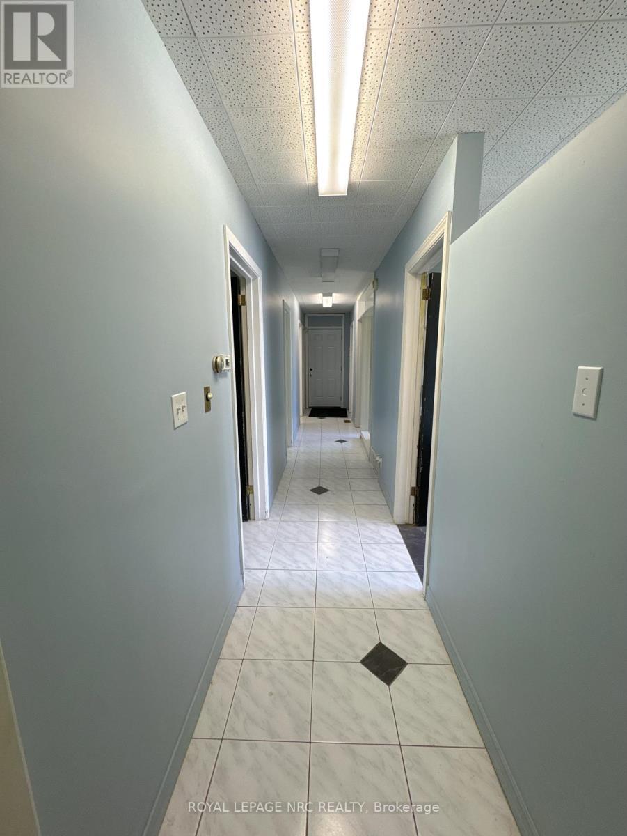 












4207/4213 DRUMMOND ROAD

,
Niagara Falls (Morrison),




Ontario
L2E6C2

