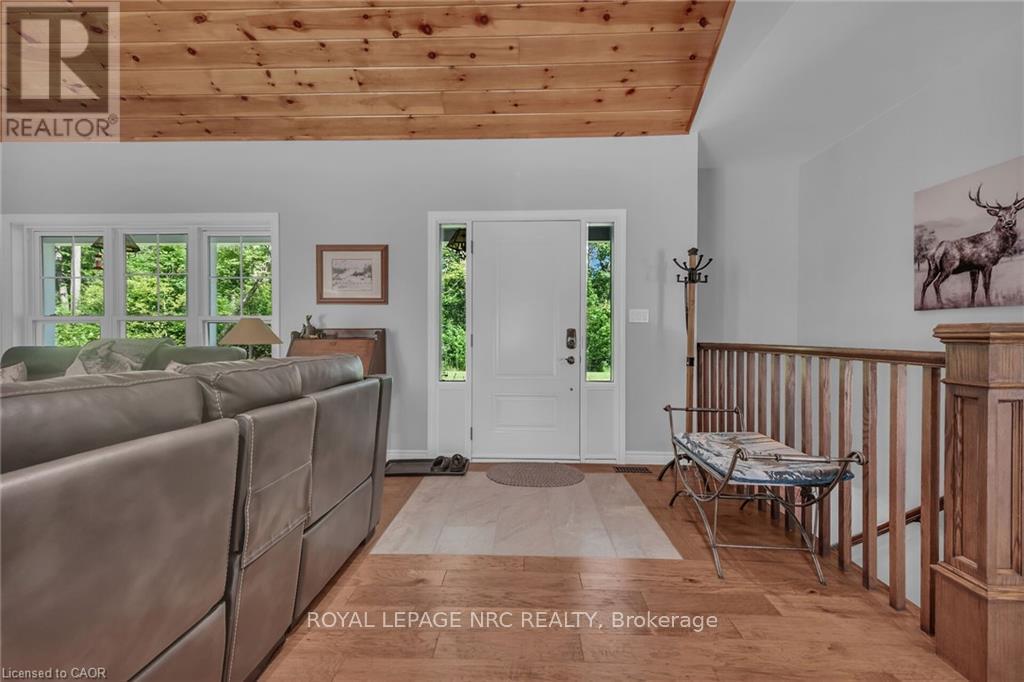 












352 MOULTON-AIKEN ROAD

,
Haldimand,




Ontario
N1A2W5

