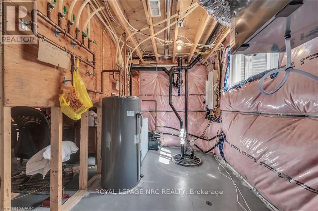 












352 MOULTON-AIKEN ROAD

,
Haldimand,




Ontario
N1A2W5

