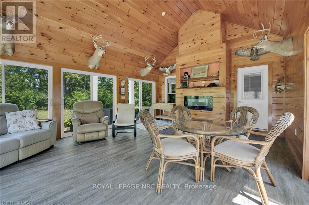 












352 MOULTON-AIKEN ROAD

,
Haldimand,




Ontario
N1A2W5

