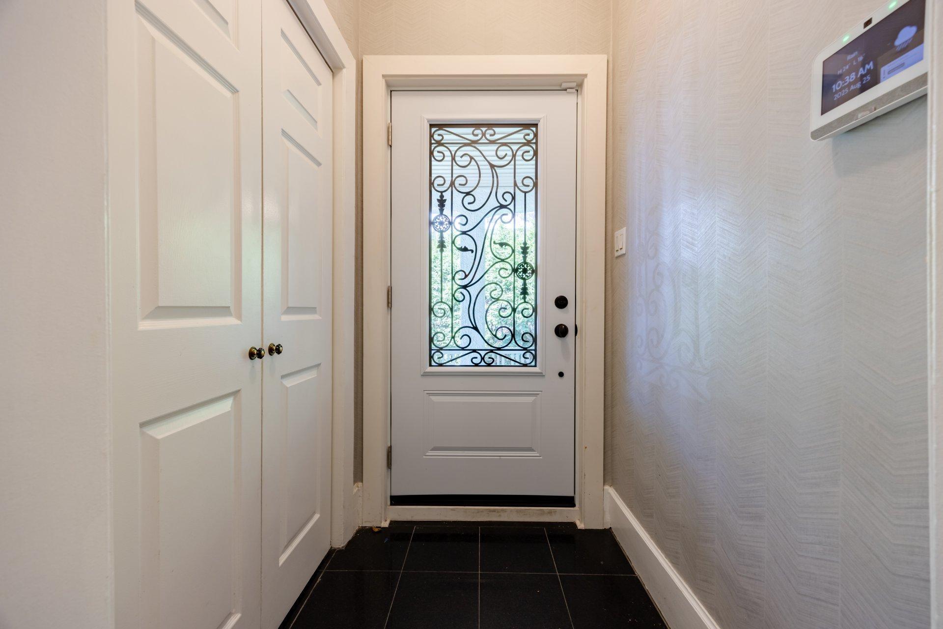 









33


Rue Thurlow

,
Hampstead,




QC
H3X3G7

