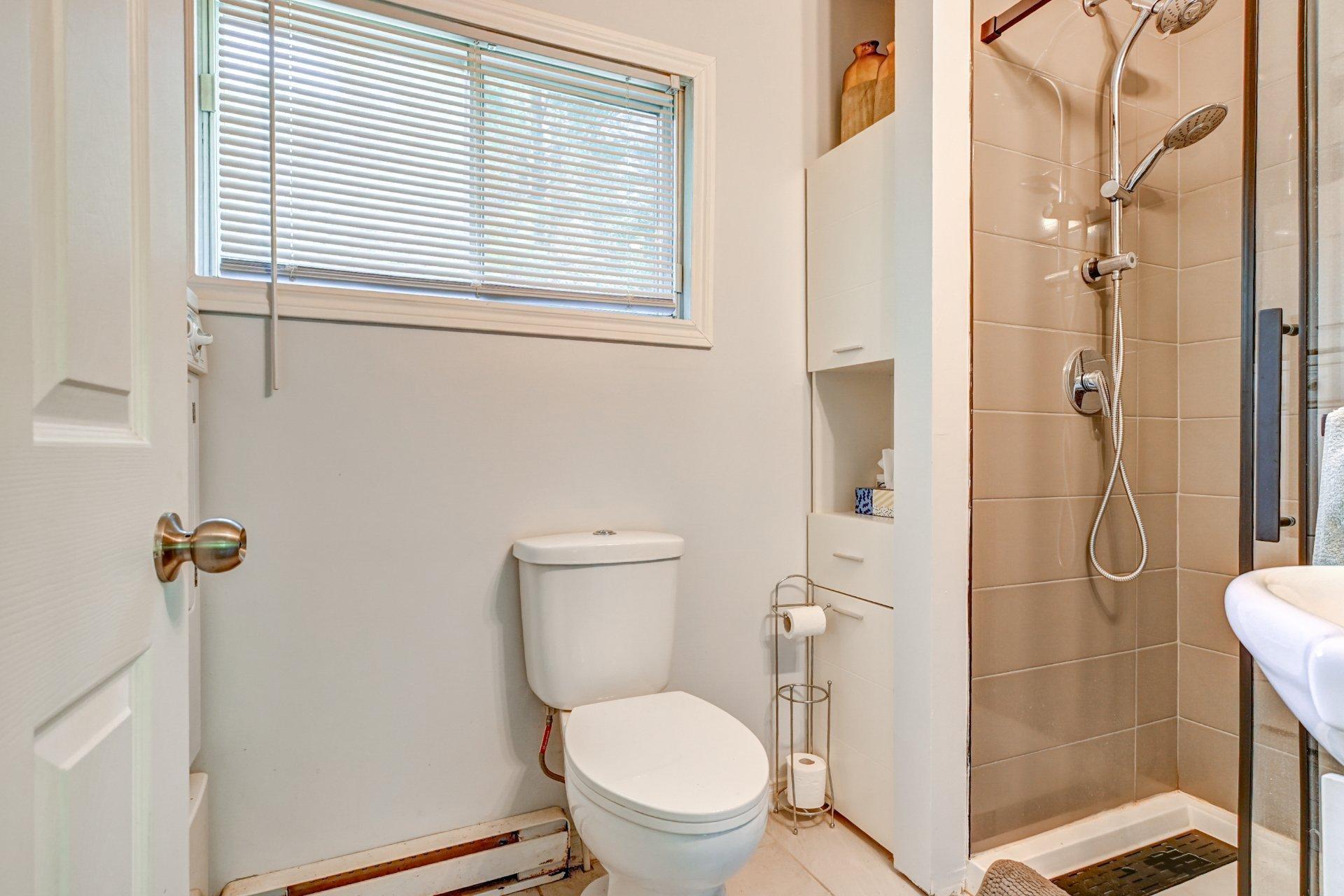 









191


Rue Bonin

,
Saint-Jean-de-Matha,




QC
J0K2S0

