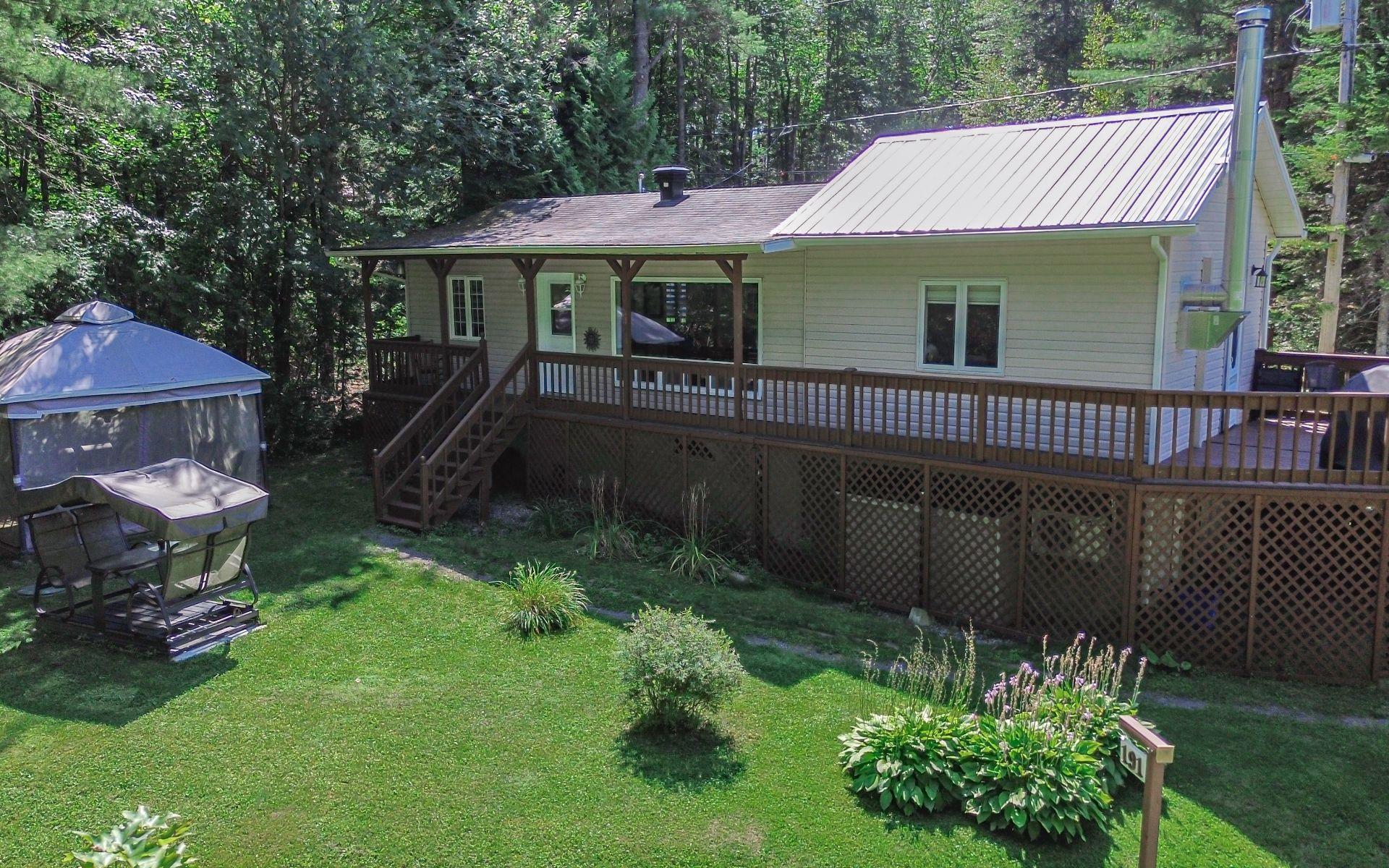 









191


Rue Bonin

,
Saint-Jean-de-Matha,




QC
J0K2S0

