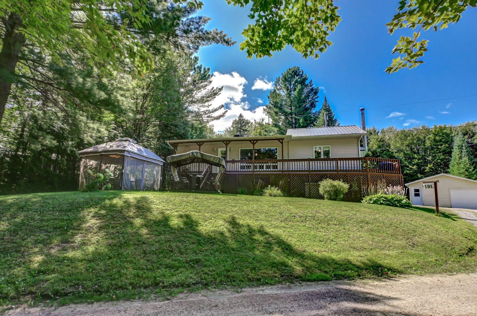 









191


Rue Bonin

,
Saint-Jean-de-Matha,




QC
J0K2S0

