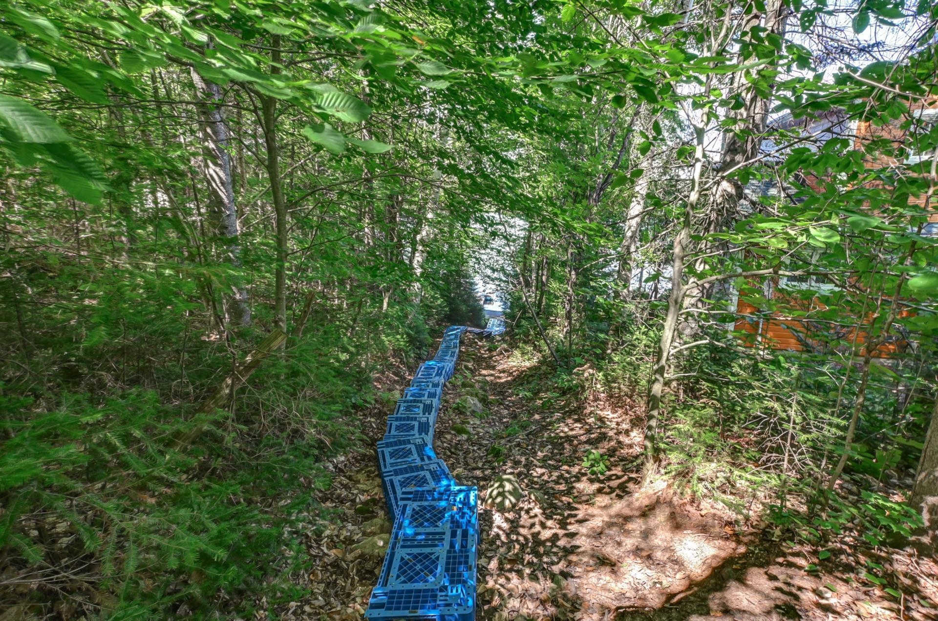 









191


Rue Bonin

,
Saint-Jean-de-Matha,




QC
J0K2S0

