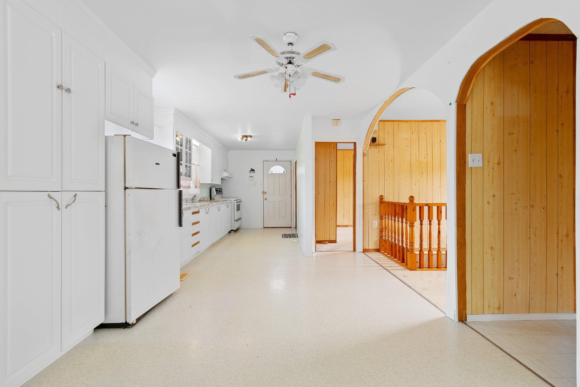 









211


Ch. Stephens

,
Otter Lake,




QC
J0X2P0

