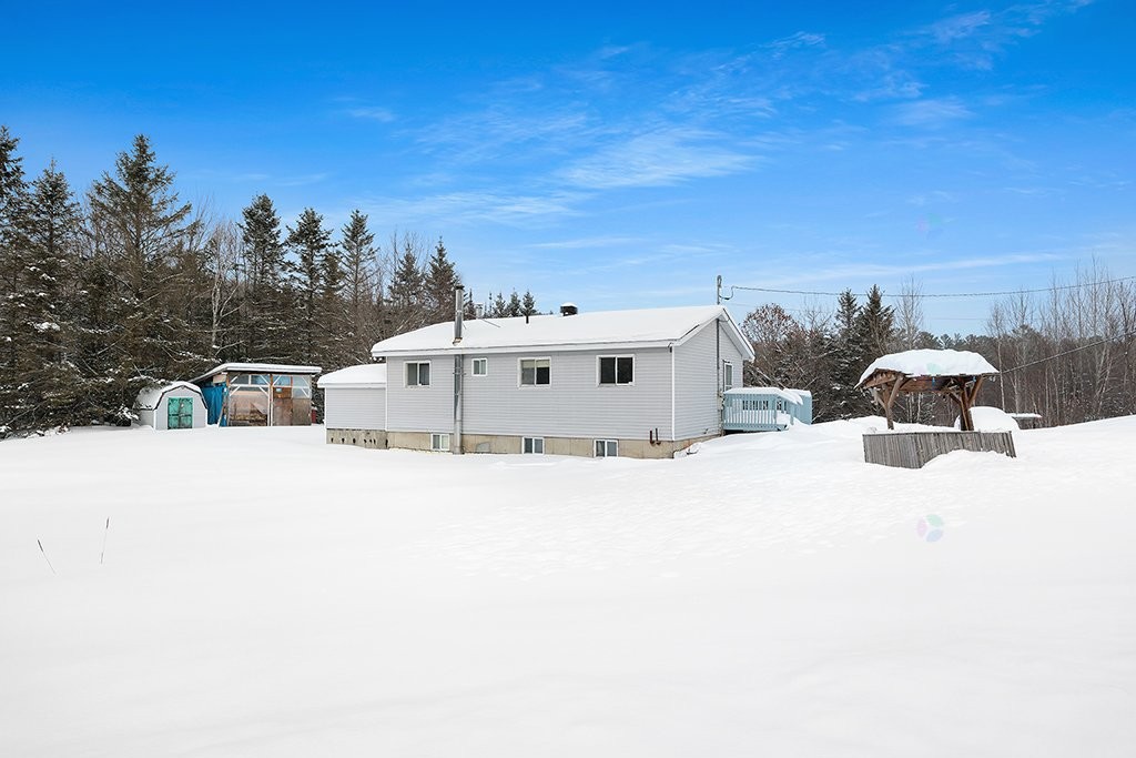 









211


Ch. Stephens

,
Otter Lake,




QC
J0X2P0

