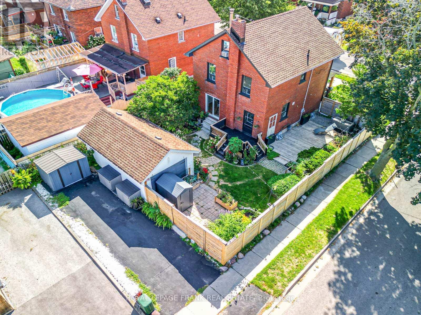 












330 ARTHUR STREET

,
Oshawa (Central),




Ontario
L1H1P3

