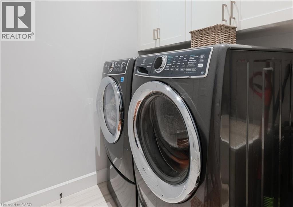 












20 FESTIVAL Way

,
Binbrook,




Ontario
L0R1C0

