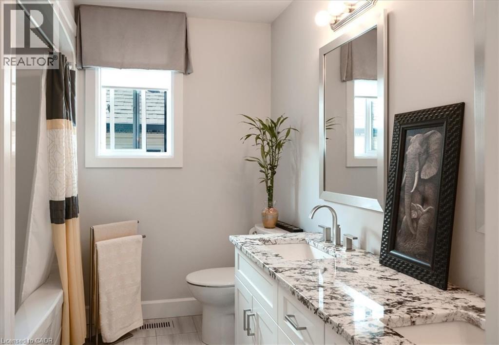 












20 FESTIVAL Way

,
Binbrook,




Ontario
L0R1C0

