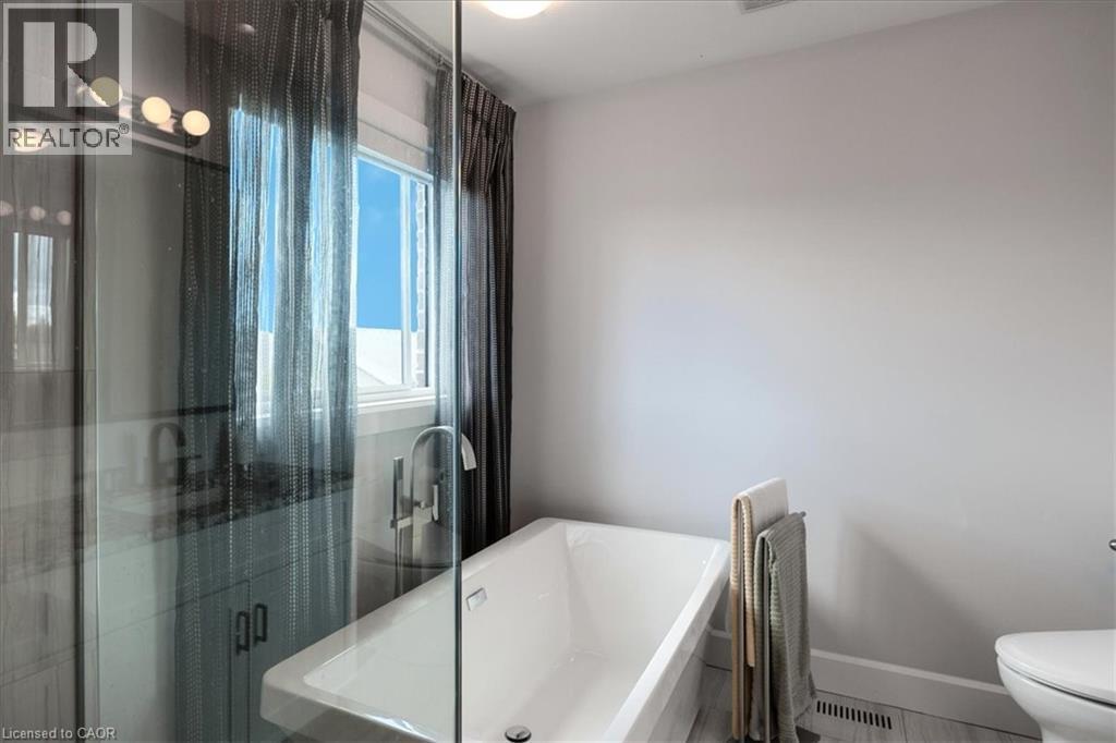 












20 FESTIVAL Way

,
Binbrook,




Ontario
L0R1C0

