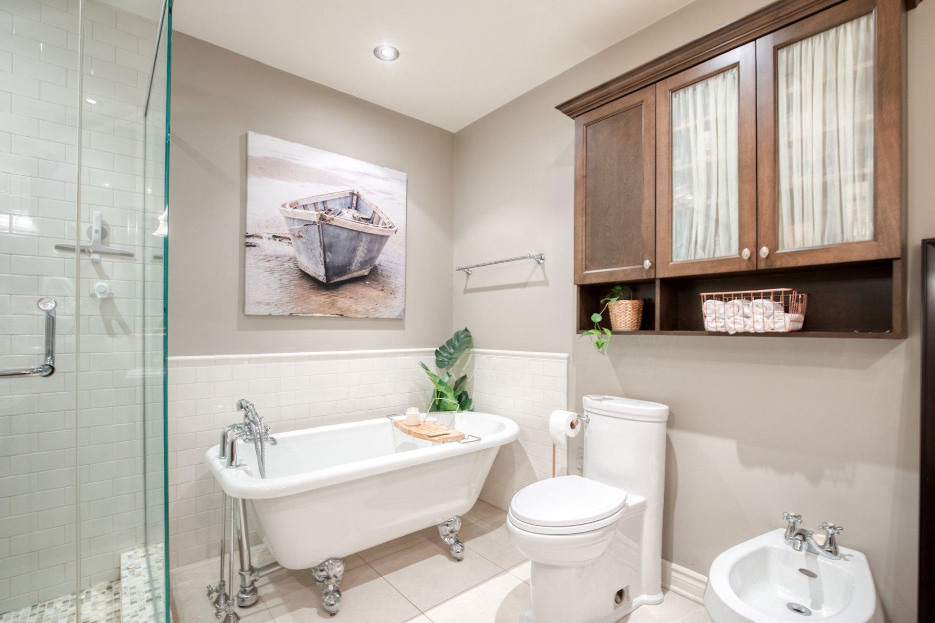 









118Z


Place de Fontainebleau

,
Saint-Lambert,




QC
J4S1X6

