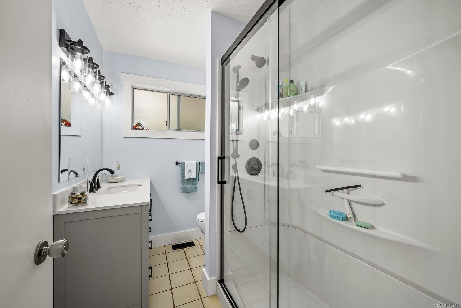 









1927


Wilson

Rd,
Courtenay,




BC
V9J 1V6

