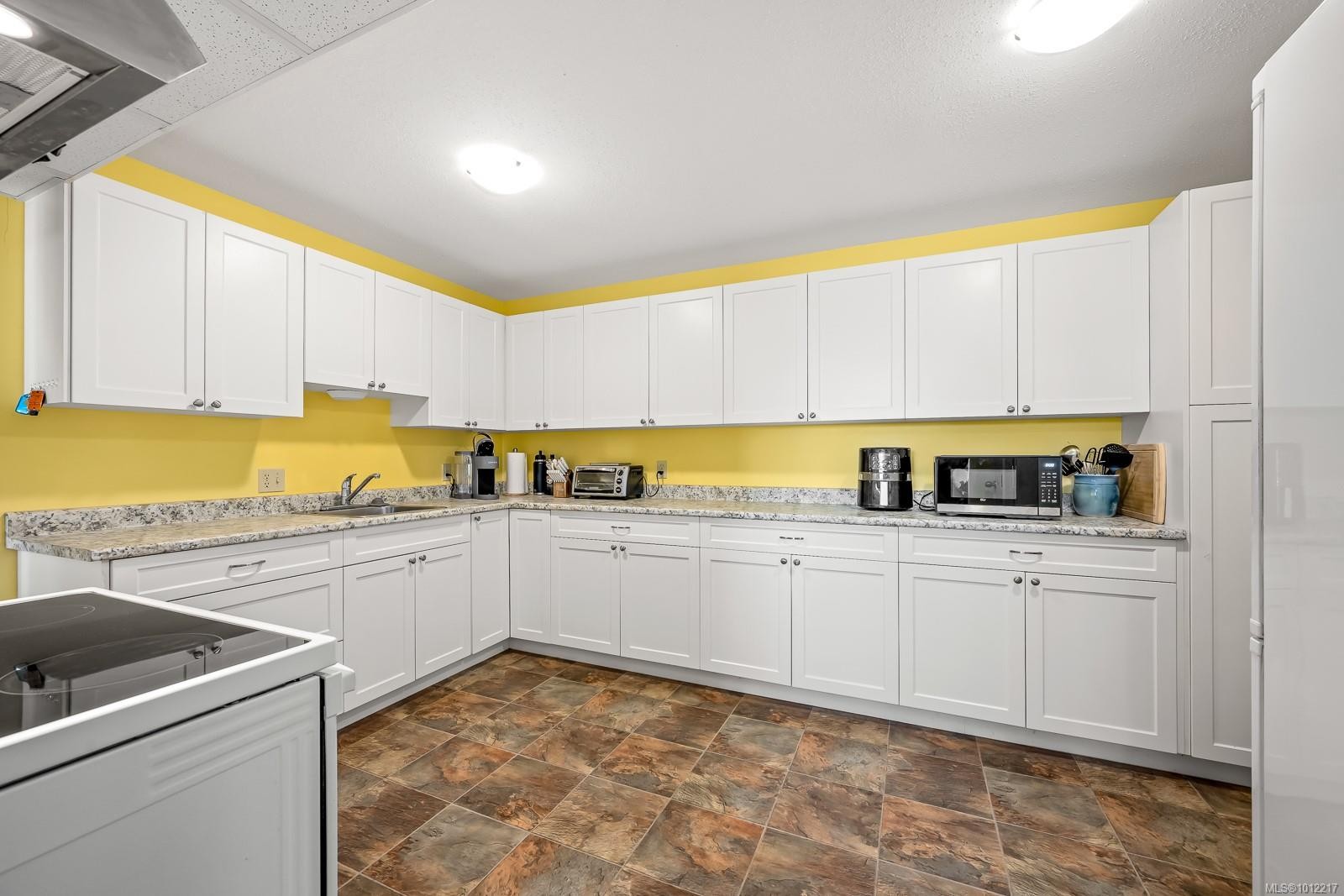 









1927


Wilson

Rd,
Courtenay,




BC
V9J 1V6

