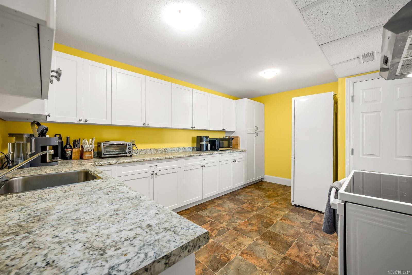 









1927


Wilson

Rd,
Courtenay,




BC
V9J 1V6

