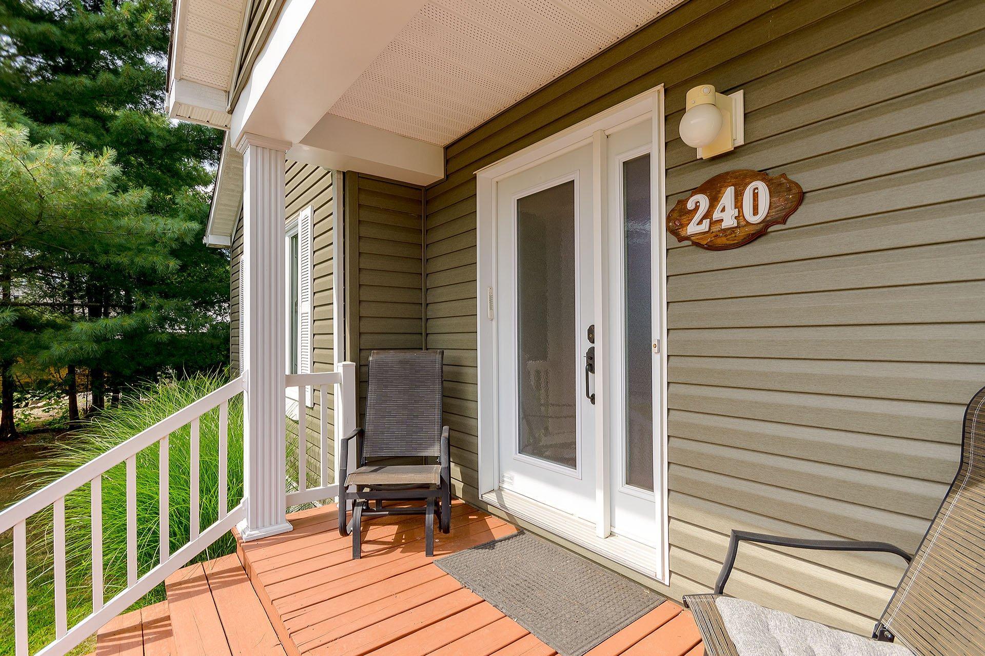 









240


Ch. Harvey

,
Sutton,




QC
J0E2K0

