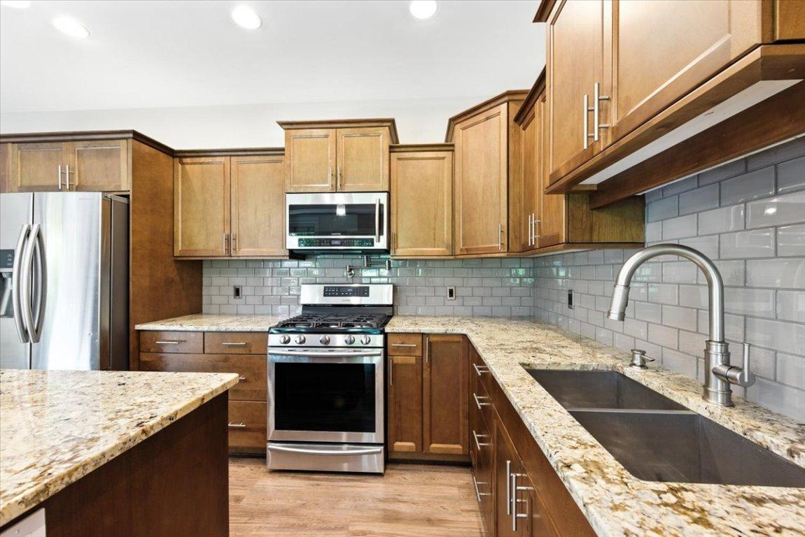 









3350


Woodsdale

Road, 503,
Lake Country,




BC
V4V 2R7

