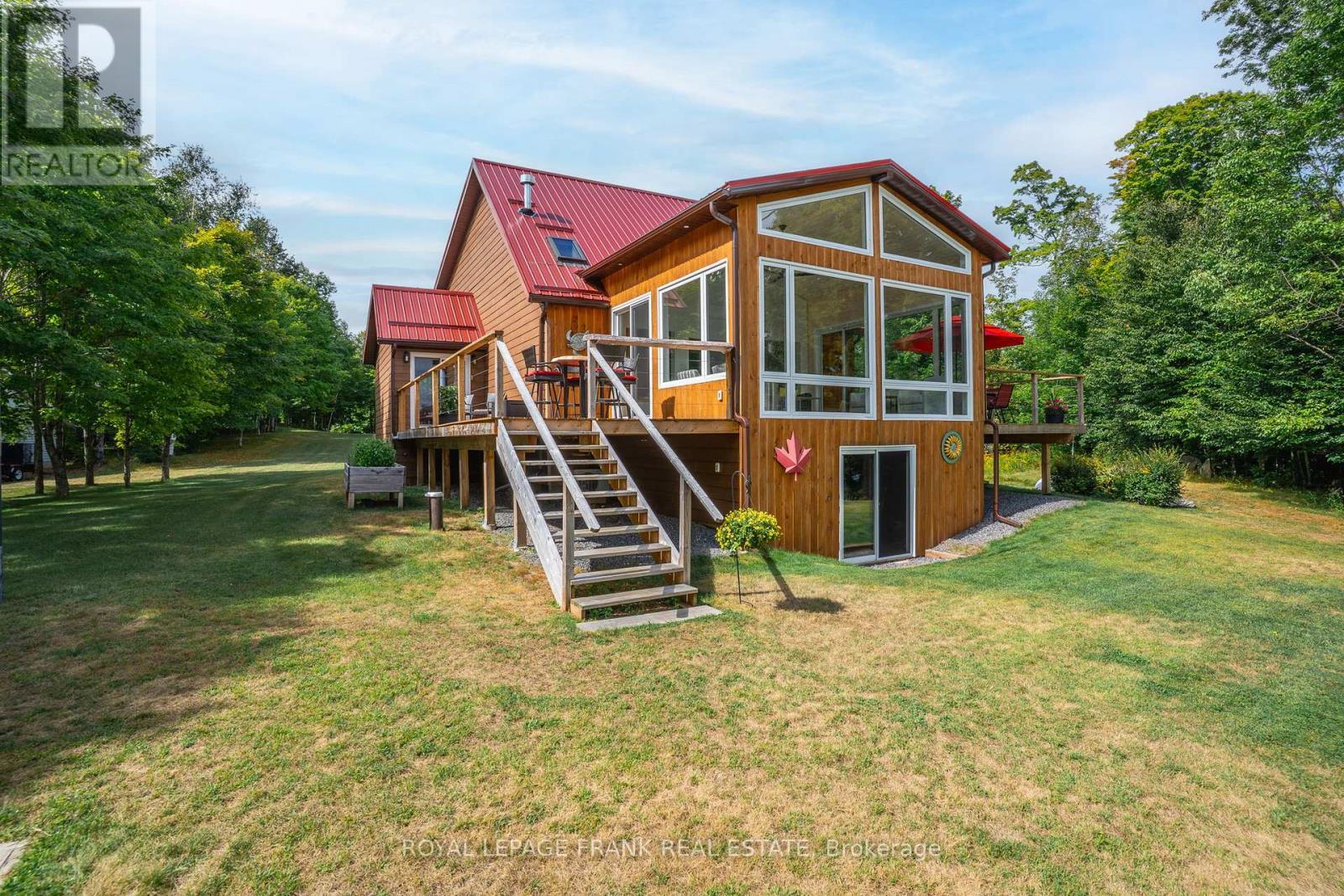 












1115A STEENBURG LAKE ROAD N

,
Limerick,




Ontario
K0L1W0

