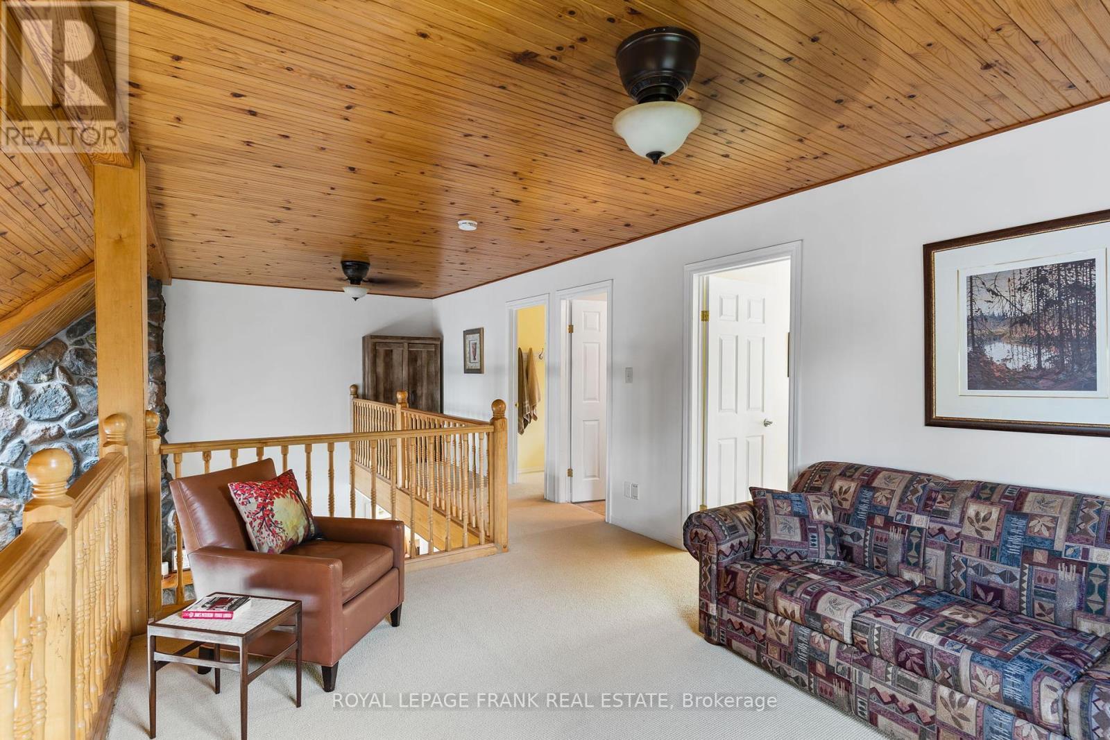 












1115A STEENBURG LAKE ROAD N

,
Limerick,




Ontario
K0L1W0

