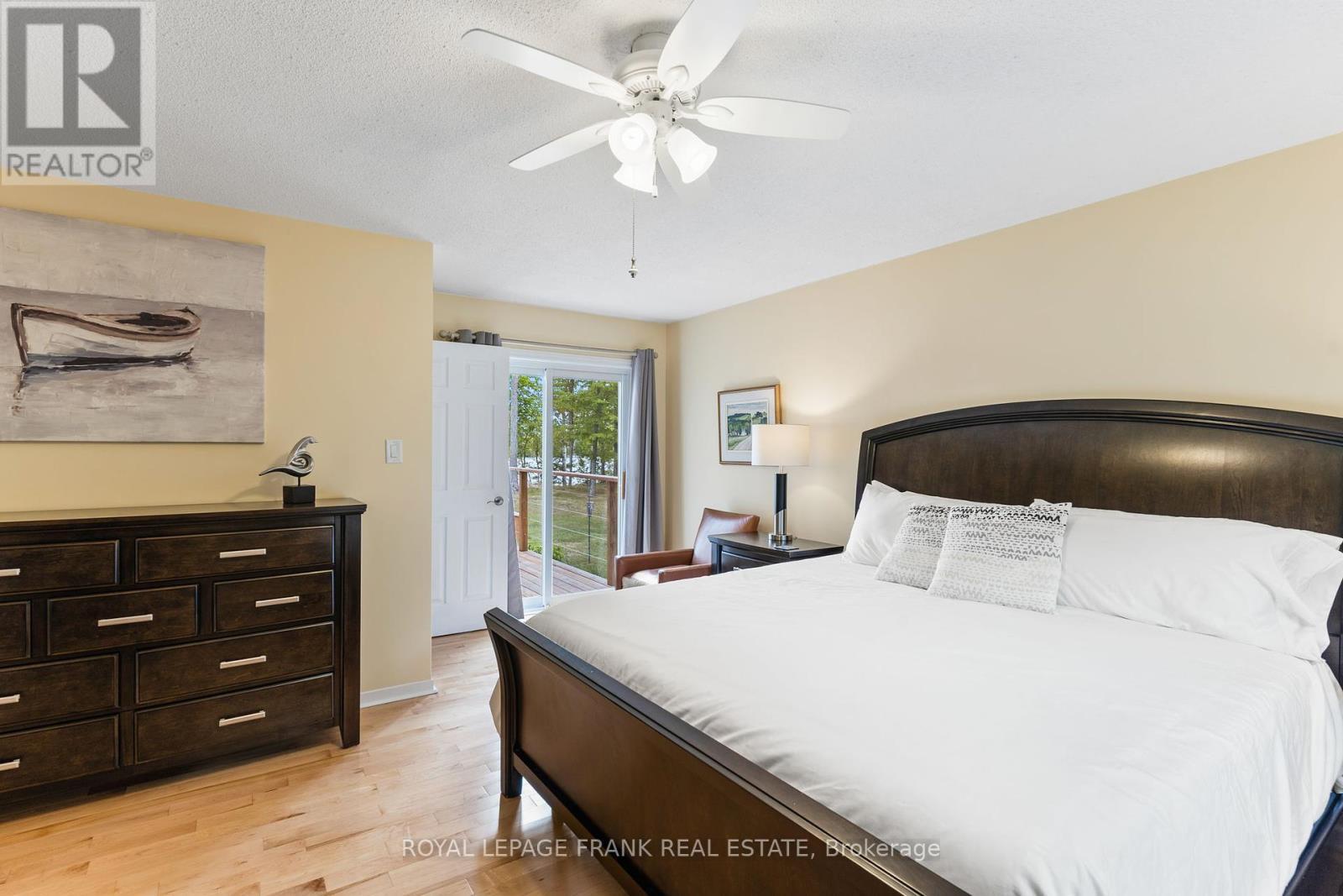 












1115A STEENBURG LAKE ROAD N

,
Limerick,




Ontario
K0L1W0

