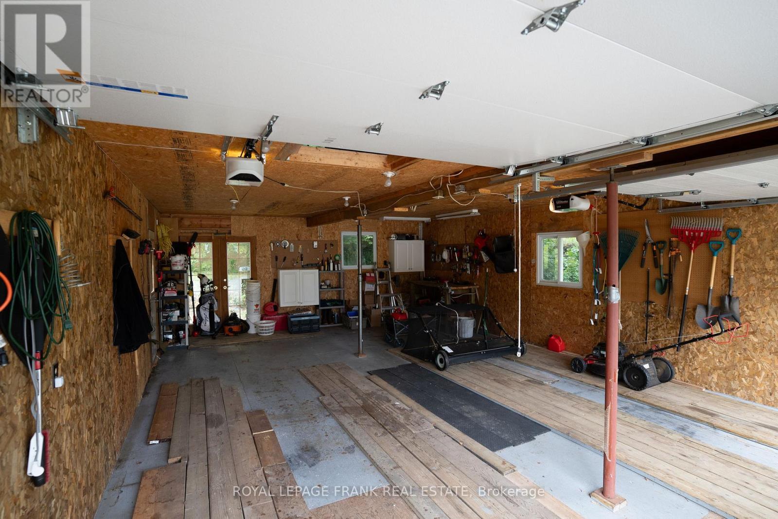 












1115A STEENBURG LAKE ROAD N

,
Limerick,




Ontario
K0L1W0

