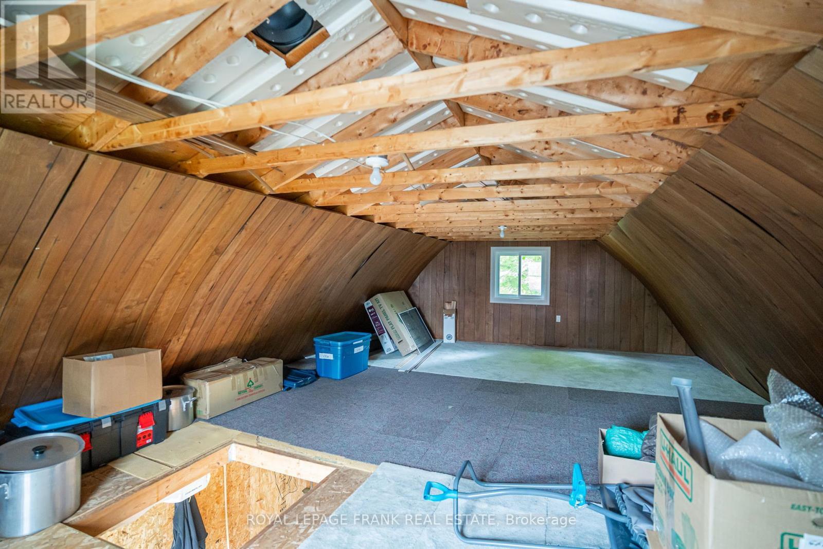 












1115A STEENBURG LAKE ROAD N

,
Limerick,




Ontario
K0L1W0

