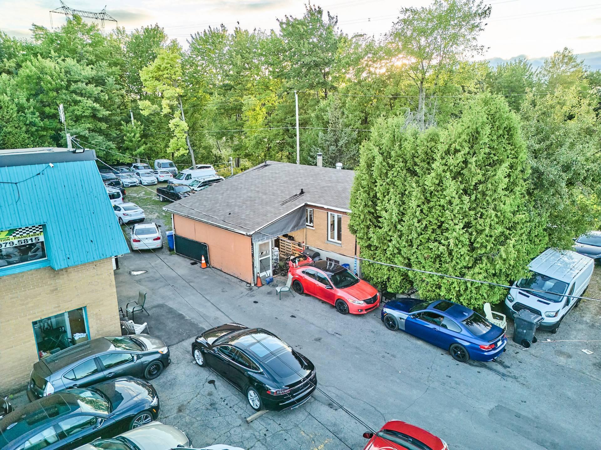 









1387


Boul. du Curé-Labelle

,
Blainville,




QC
J7C2P1

