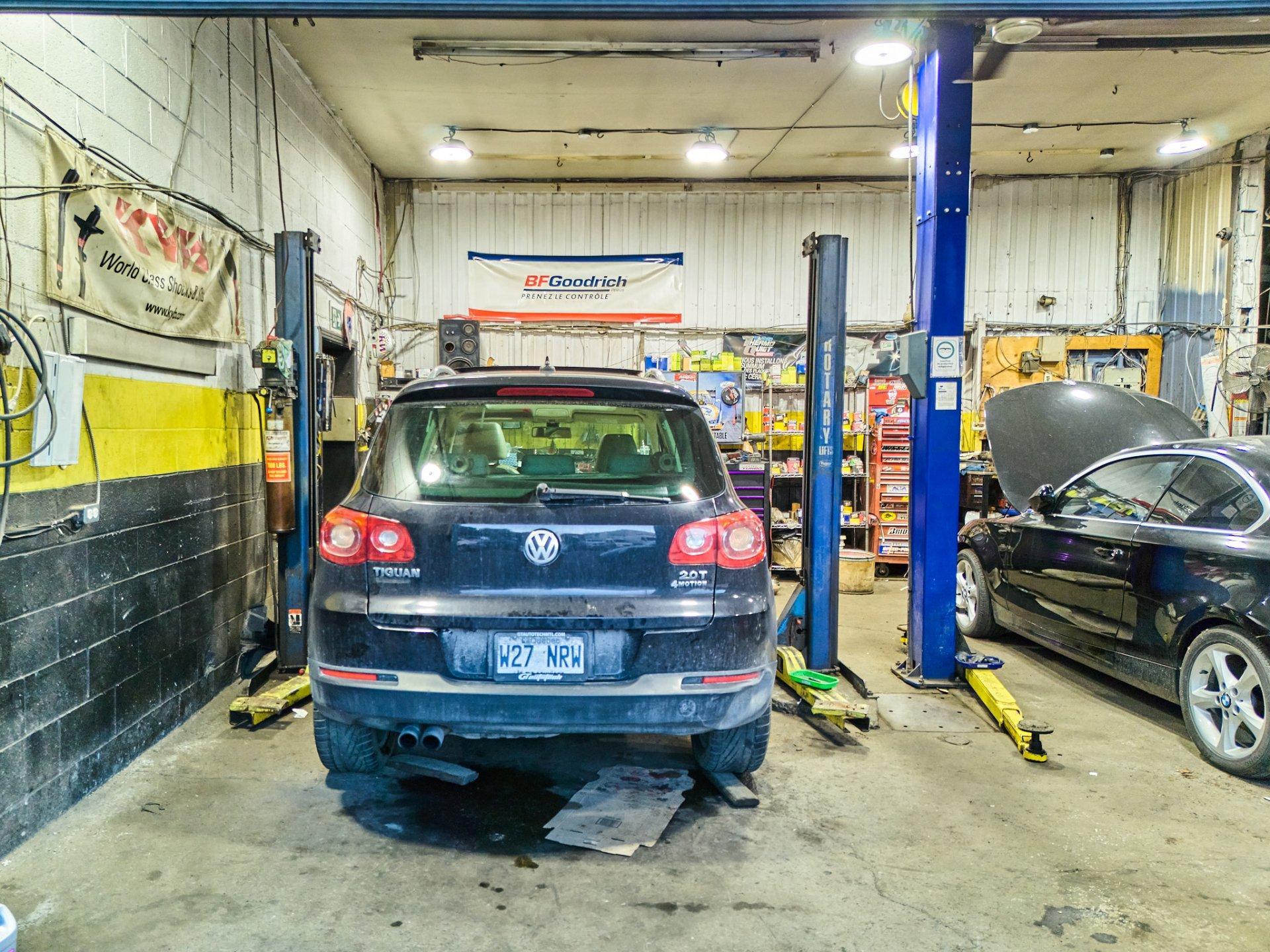 









1387


Boul. du Curé-Labelle

,
Blainville,




QC
J7C2P1

