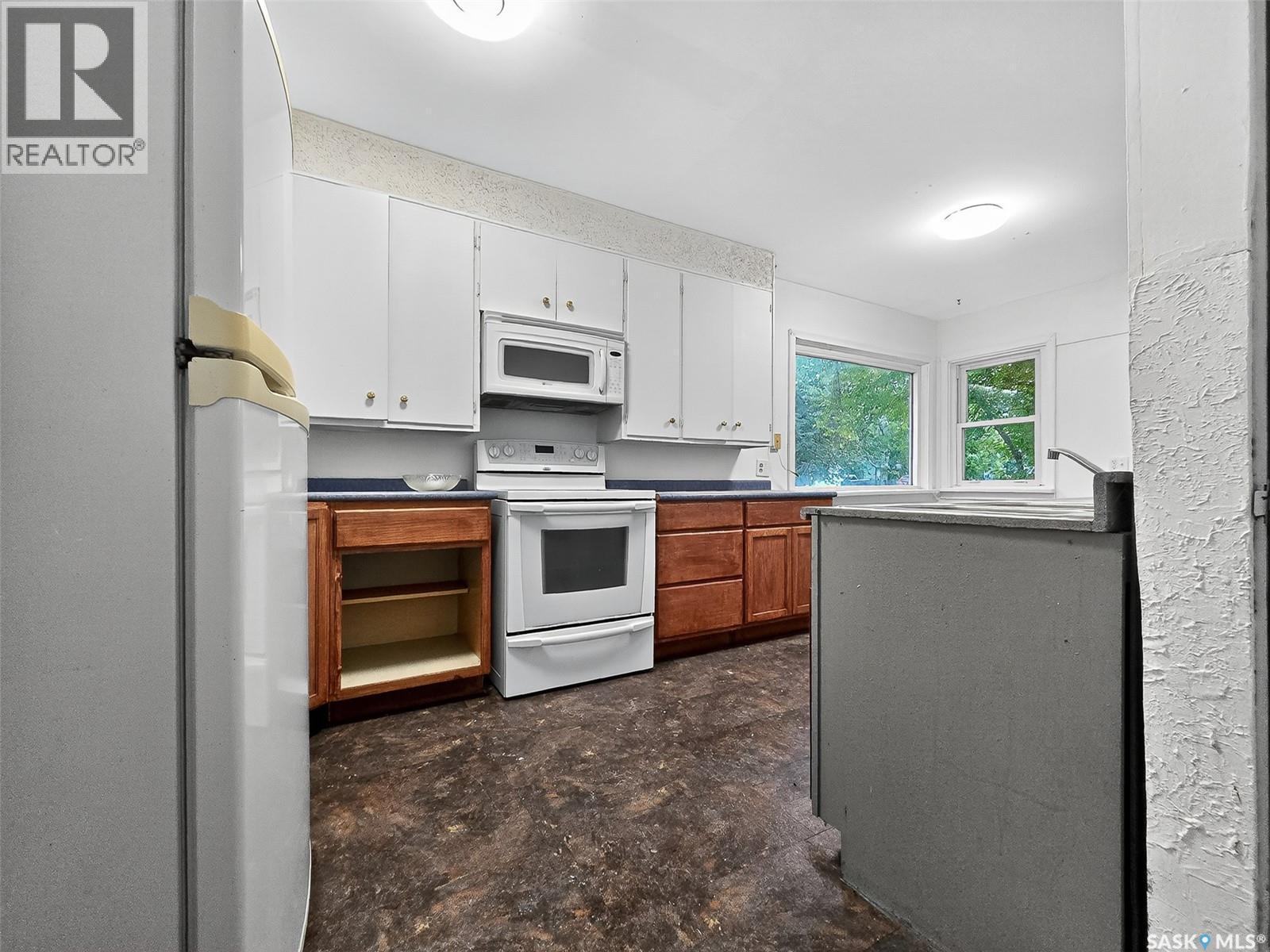 












311 3rd STREET

,
Chaplin,




Saskatchewan
S0H0V0

