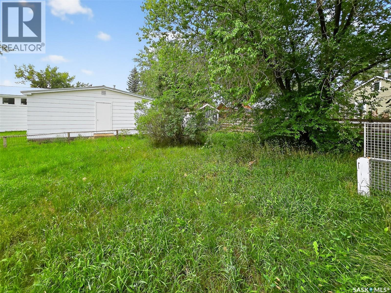 












311 3rd STREET

,
Chaplin,




Saskatchewan
S0H0V0

