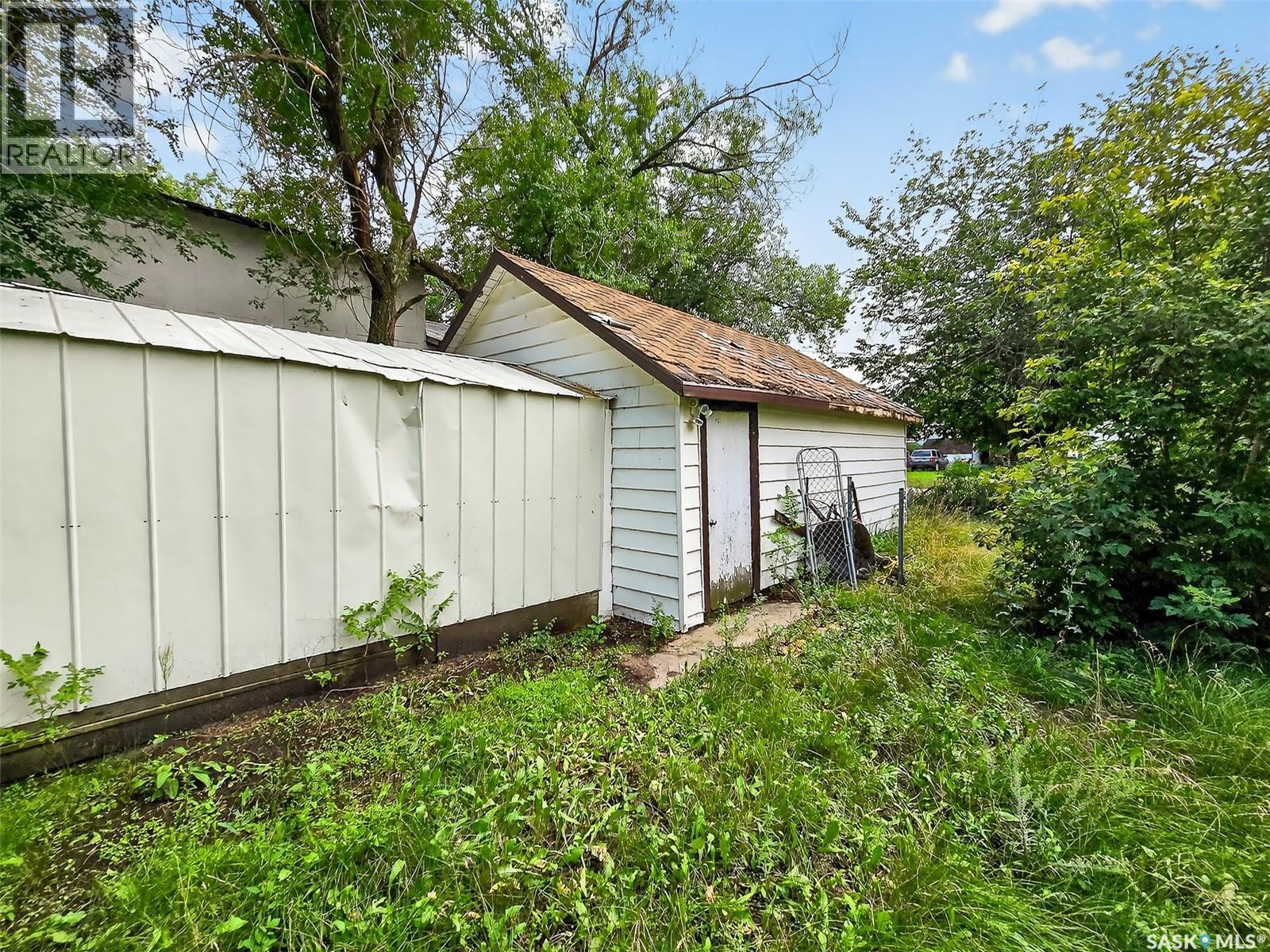 












311 3rd STREET

,
Chaplin,




Saskatchewan
S0H0V0

