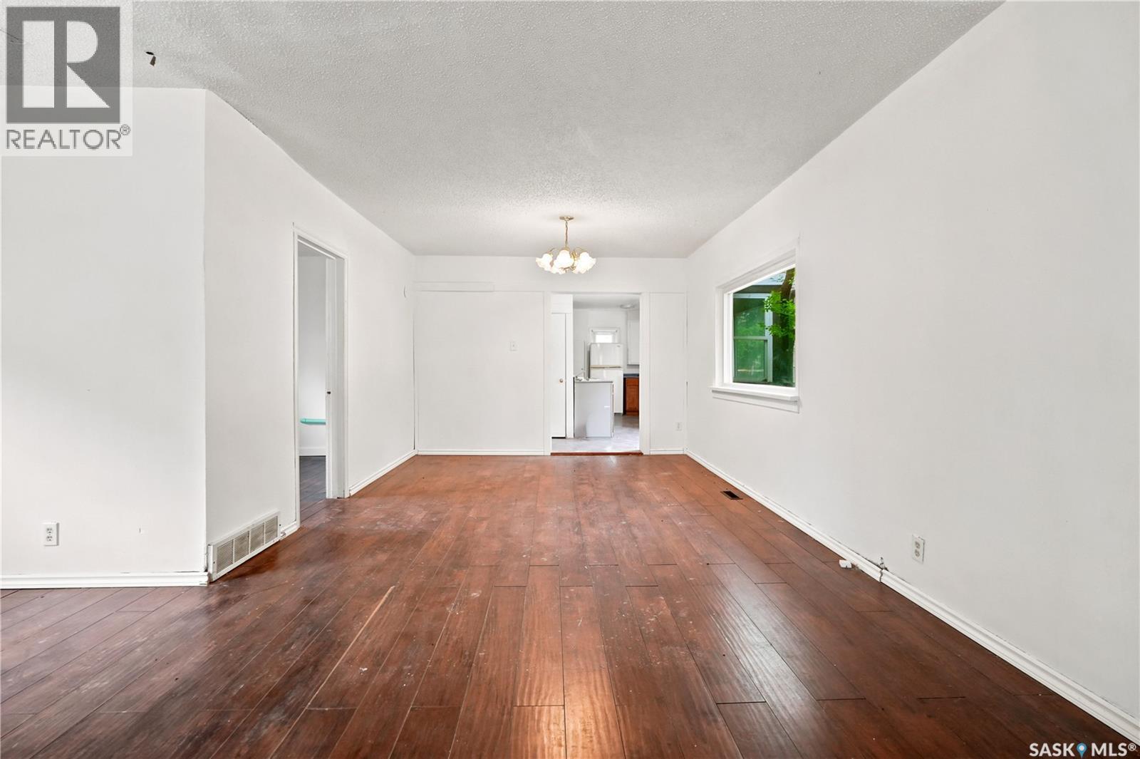 












311 3rd STREET

,
Chaplin,




Saskatchewan
S0H0V0

