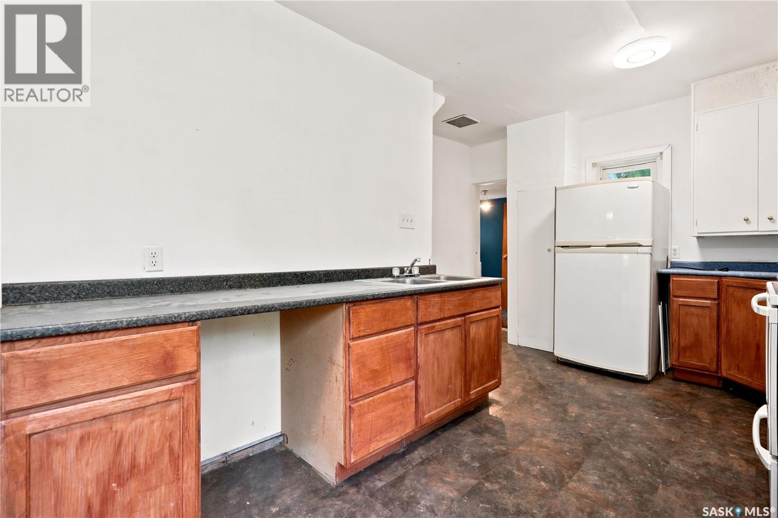 












311 3rd STREET

,
Chaplin,




Saskatchewan
S0H0V0

