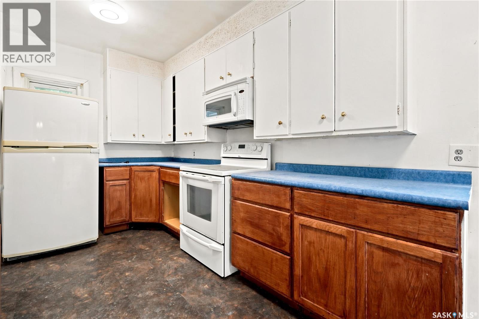 












311 3rd STREET

,
Chaplin,




Saskatchewan
S0H0V0

