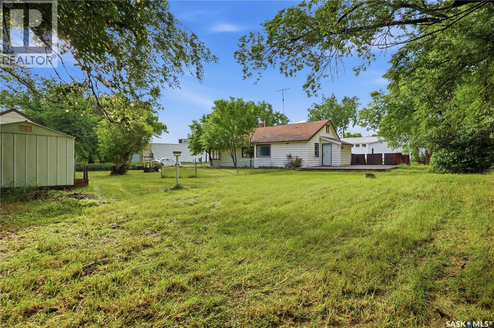 












311 3rd STREET

,
Chaplin,




Saskatchewan
S0H0V0

