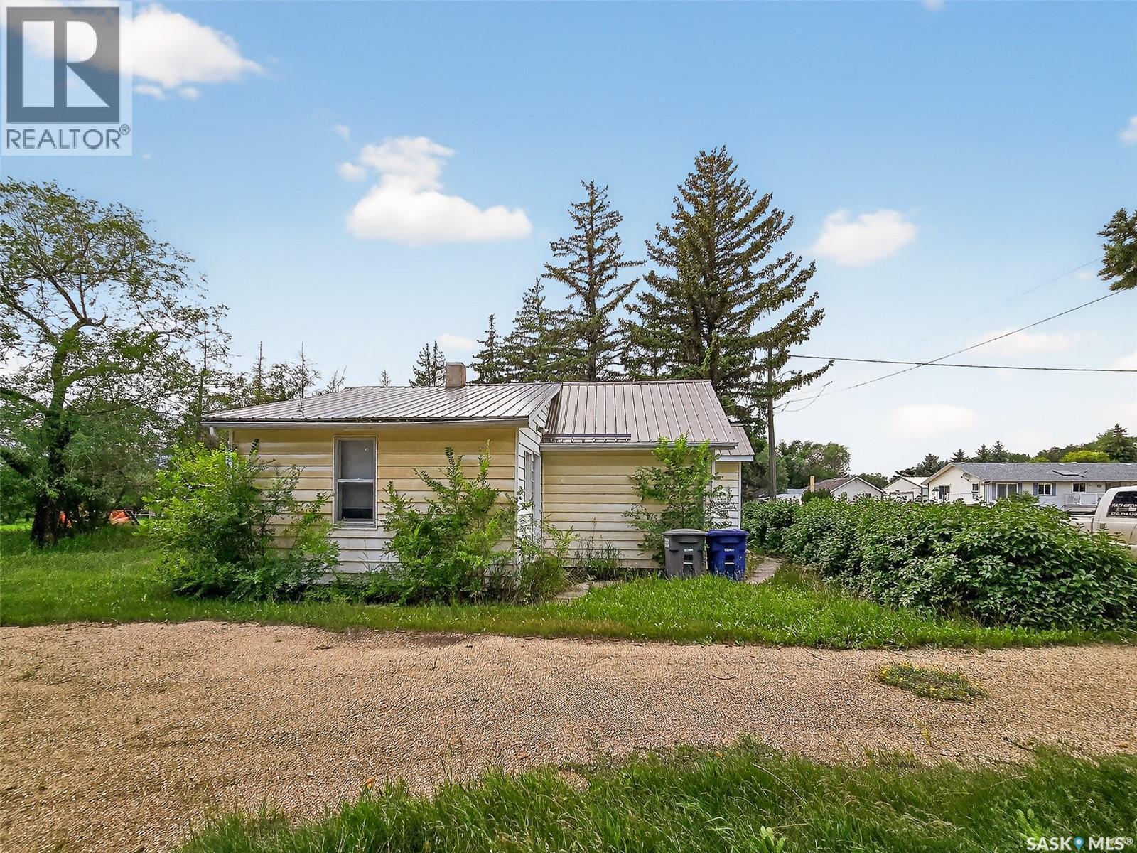 












140 1st AVENUE

,
Chaplin,




Saskatchewan
S0H0V0

