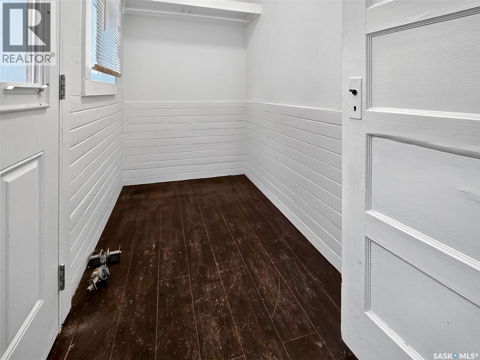 












140 1st AVENUE

,
Chaplin,




Saskatchewan
S0H0V0

