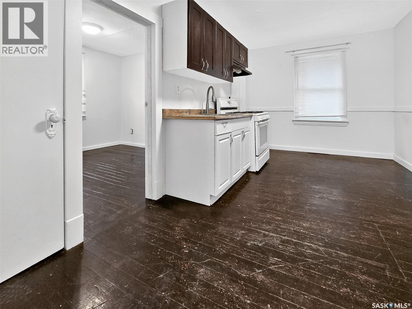 












140 1st AVENUE

,
Chaplin,




Saskatchewan
S0H0V0

