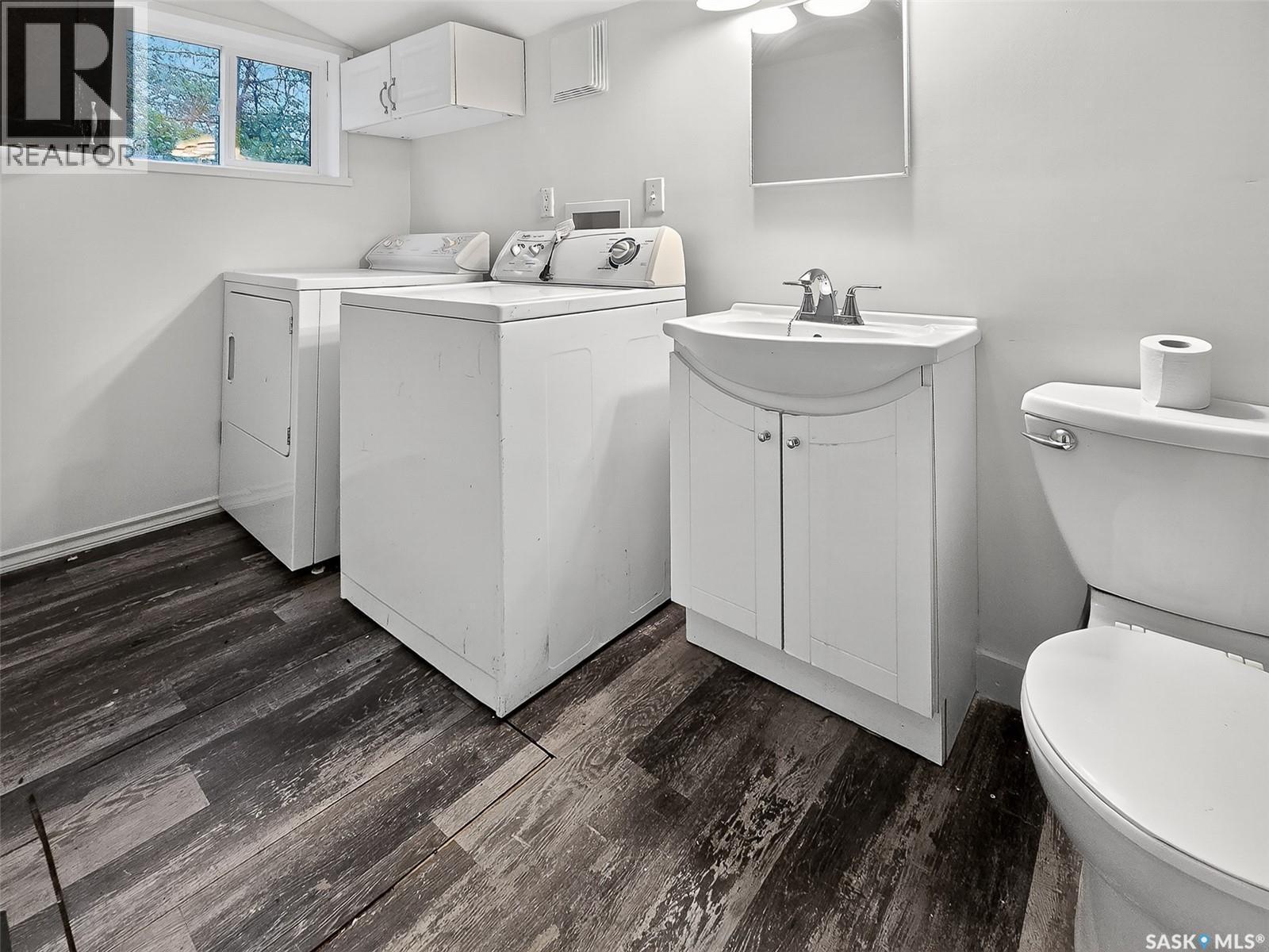 












140 1st AVENUE

,
Chaplin,




Saskatchewan
S0H0V0

