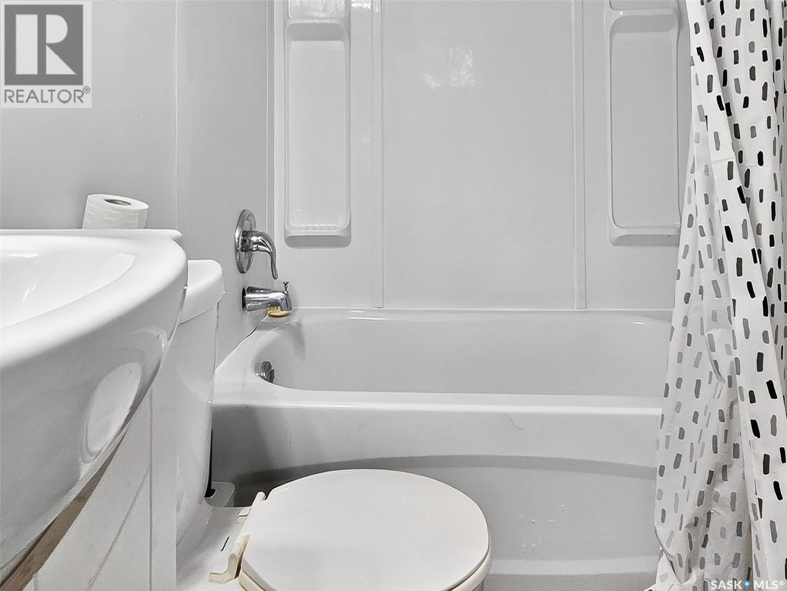 












140 1st AVENUE

,
Chaplin,




Saskatchewan
S0H0V0

