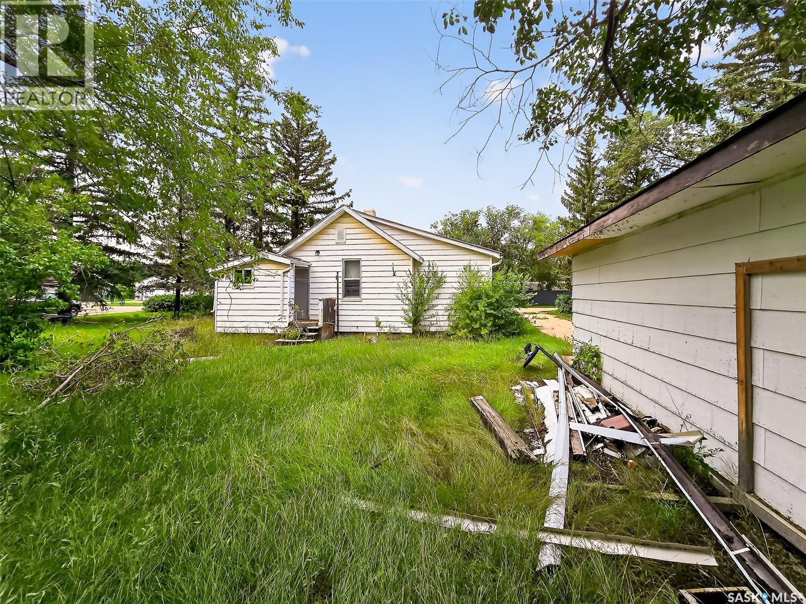 












140 1st AVENUE

,
Chaplin,




Saskatchewan
S0H0V0


