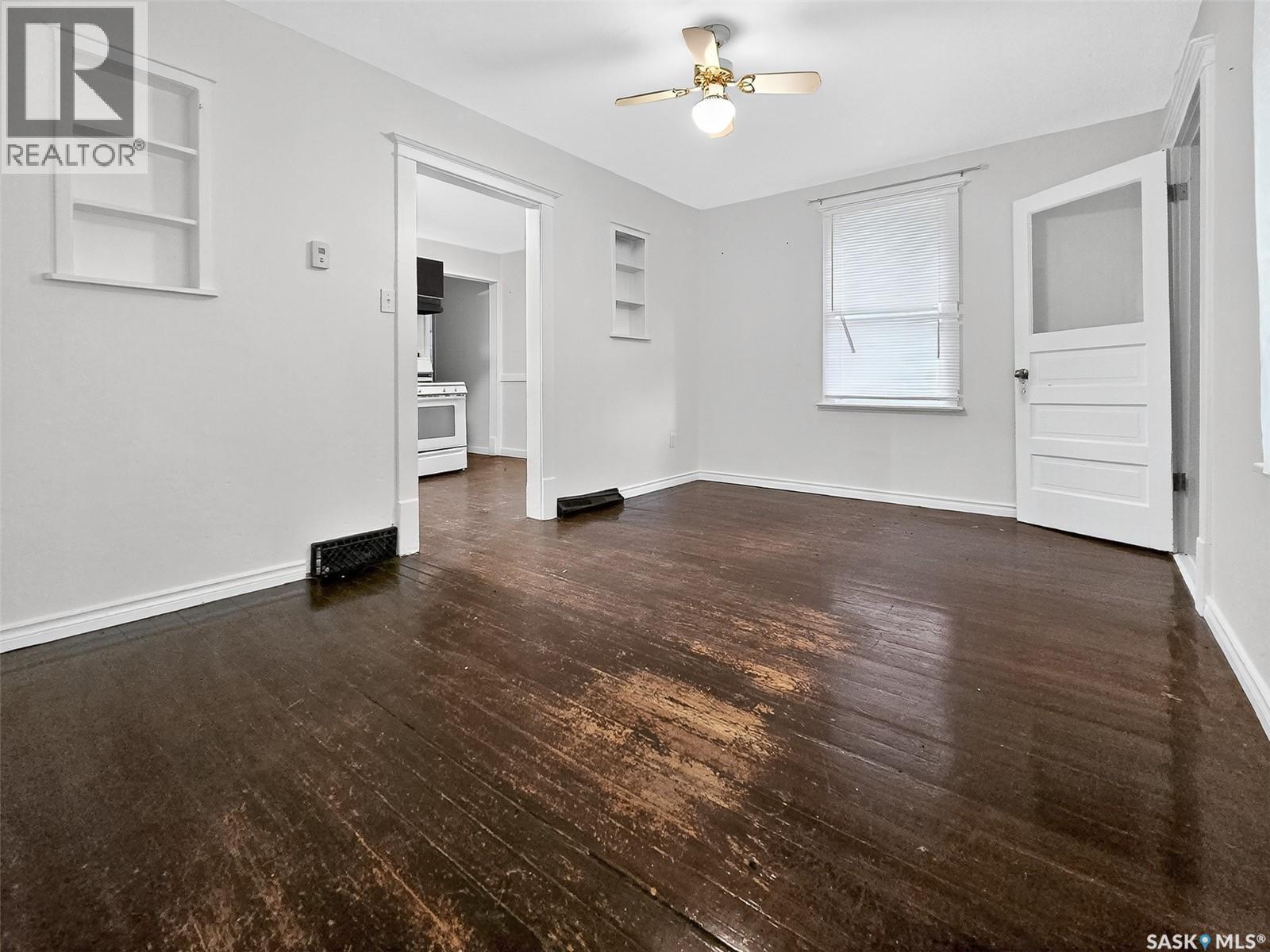 












140 1st AVENUE

,
Chaplin,




Saskatchewan
S0H0V0

