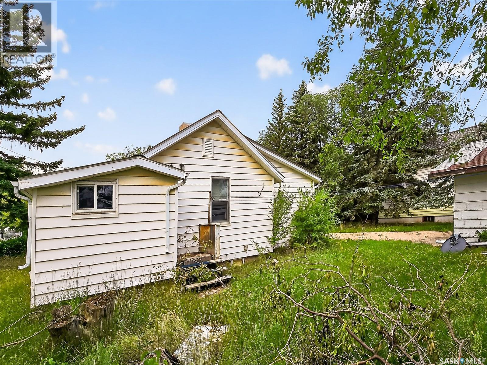 












140 1st AVENUE

,
Chaplin,




Saskatchewan
S0H0V0

