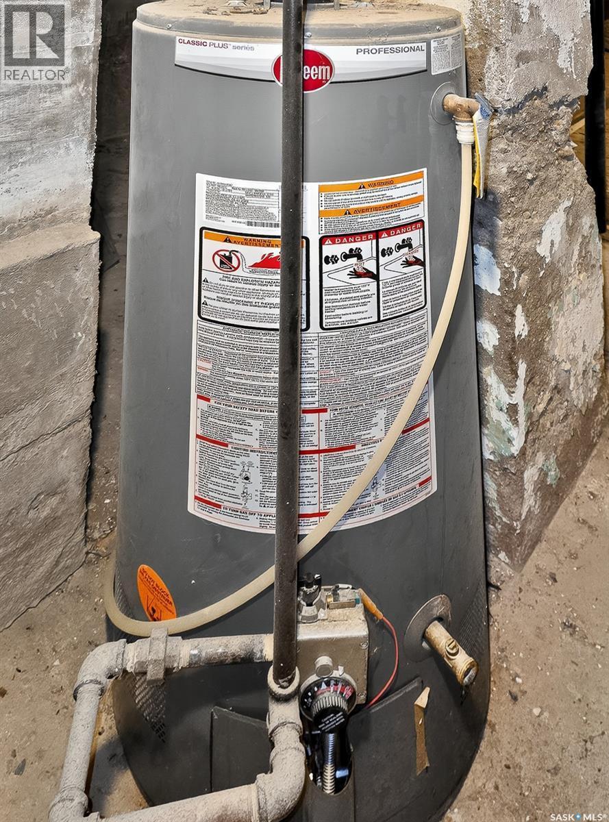 












140 1st AVENUE

,
Chaplin,




Saskatchewan
S0H0V0

