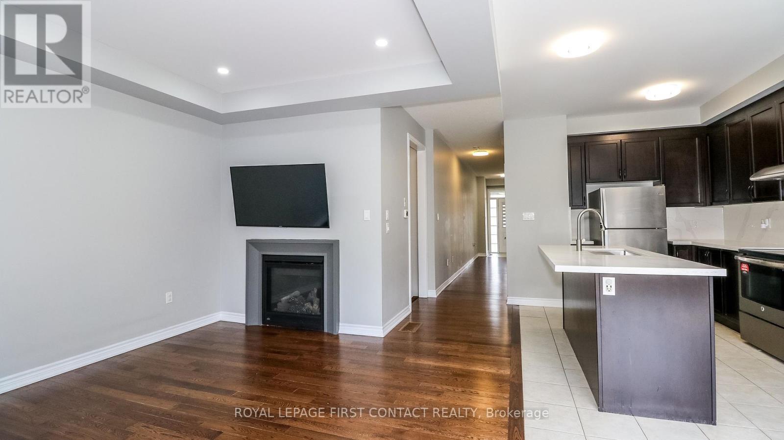 












53 MONDIAL CRESCENT

,
East Gwillimbury,




Ontario
L9N0S2

