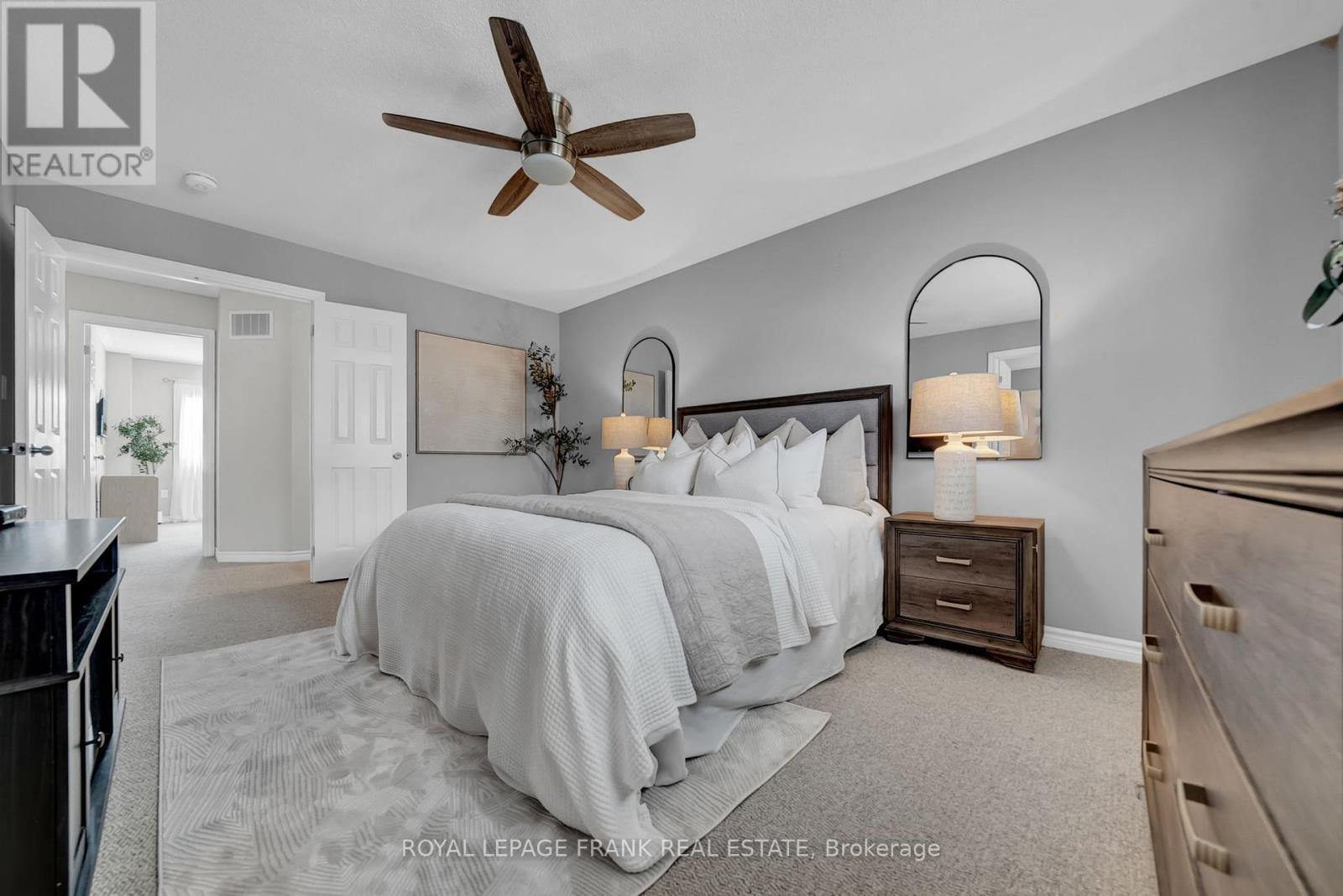 












11 GORDON COWLING STREET

,
Clarington (Courtice),




Ontario
L1E0G7

