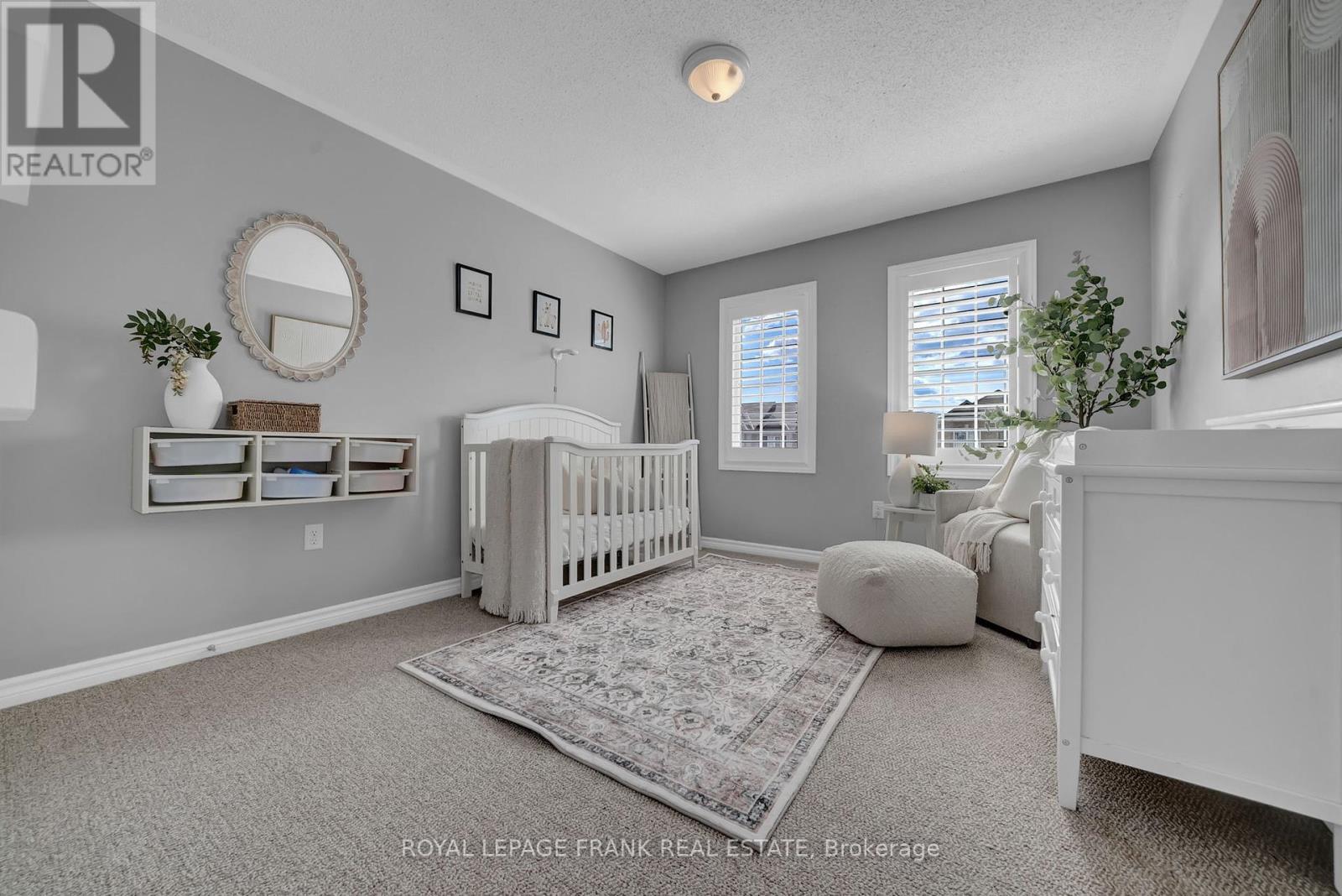 












11 GORDON COWLING STREET

,
Clarington (Courtice),




Ontario
L1E0G7

