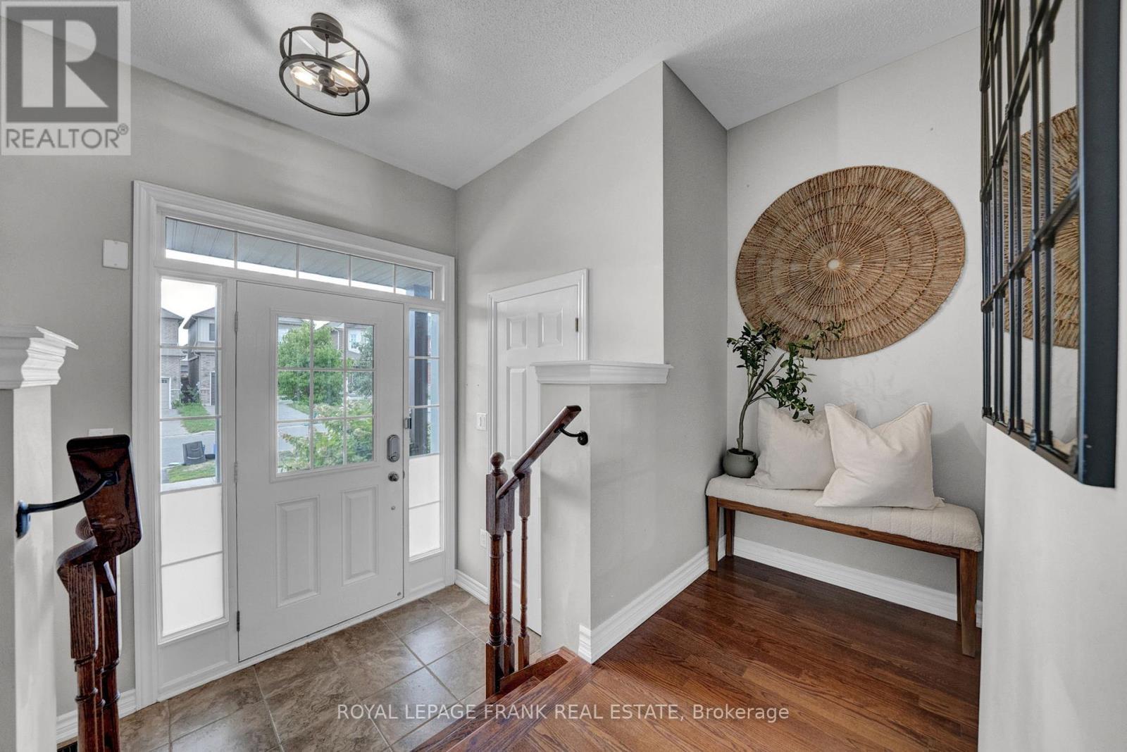 












11 GORDON COWLING STREET

,
Clarington (Courtice),




Ontario
L1E0G7

