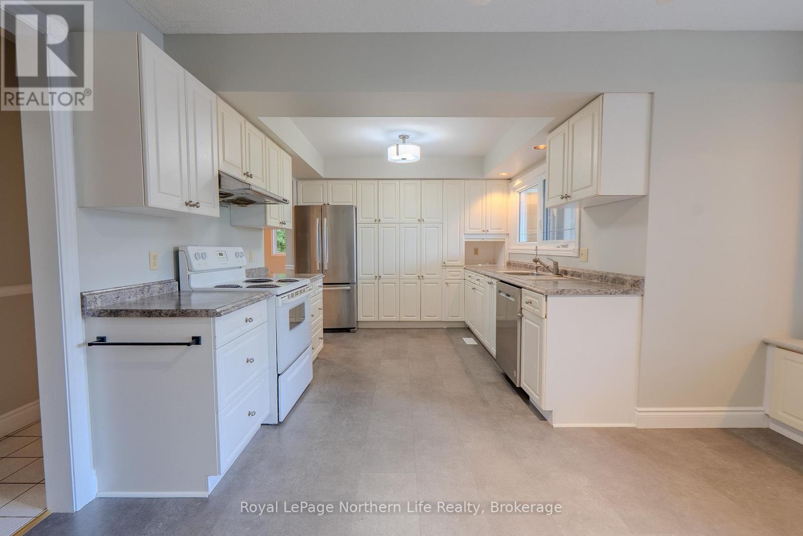 












1180 AIRPORT ROAD

,
North Bay (Airport),




Ontario
P1B8G2

